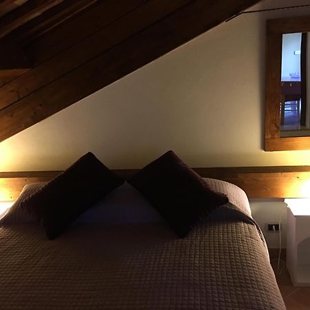 Guest House Dimora Fiorita Serracapriola Cameră foto